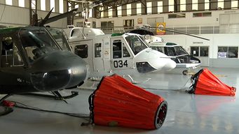 asi funcionan los equipos de la fuerza aerea que combaten incendios desde el aire