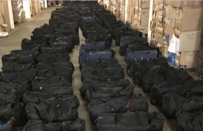 Foto: los bolsos con cocaína que iban en el contenedor que partió de Uruguay y llegó a Alemania.
