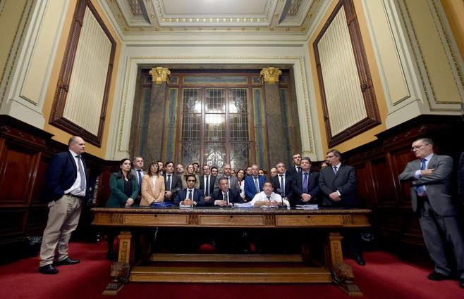 Conferencia Ministerio de Salud Pública Parlamento Dante Fernández  FocoUy.jpg