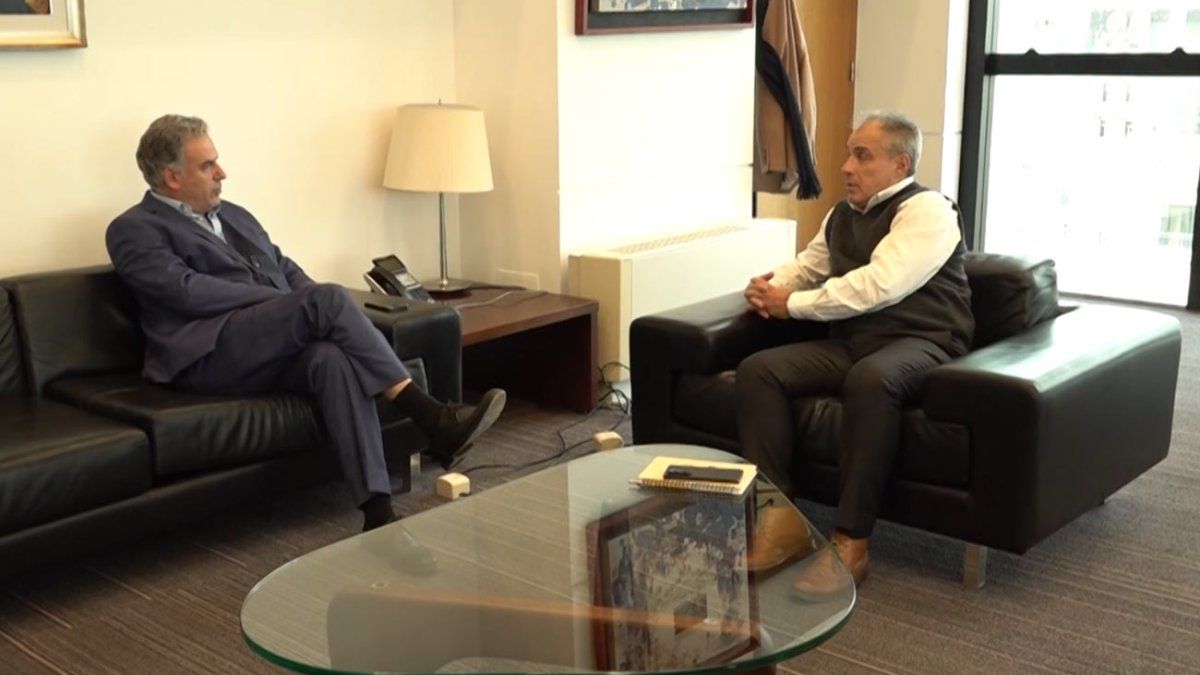 Ruibal tras reunión con Orsi: "Hay preocupación, estamos en una negociación" por conflictividad laboral en el sector