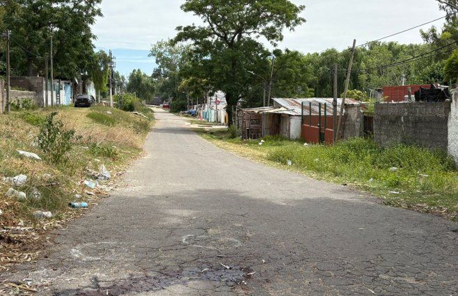 Foto: Subrayado. Escena del doble homicidio de este 25 de diciembre en Tres Ombúes, Montevideo.