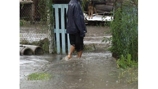 Alerta Naranja para el norte y 273 evacuados por crecida