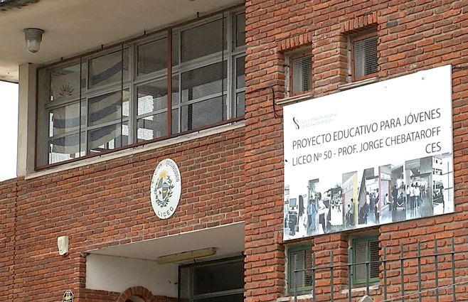 liceo-50-montevideo-fachada.jpg