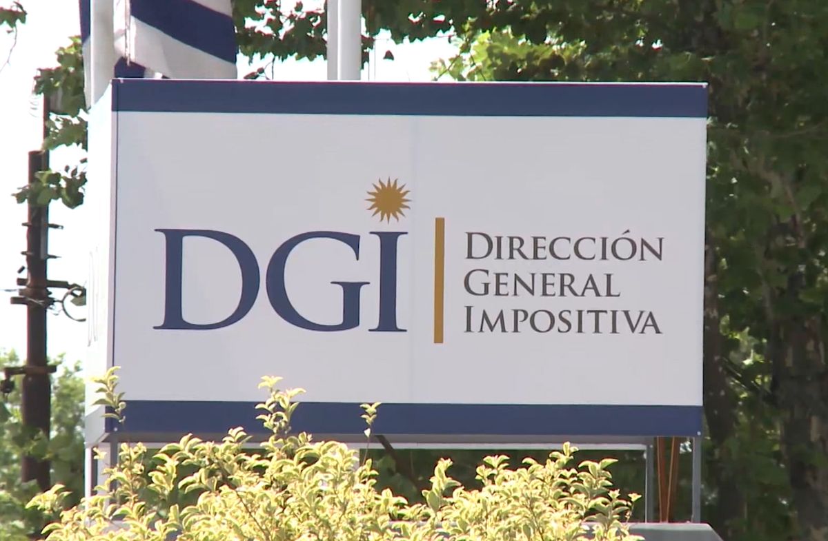 DGI anunció que inició la consulta de devoluciones de IRPF correspondientes al ejercicio de 2025