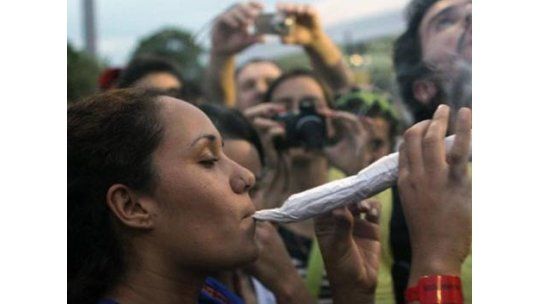 Durante la dictadura se creía que la marihuana provocaba orgías
