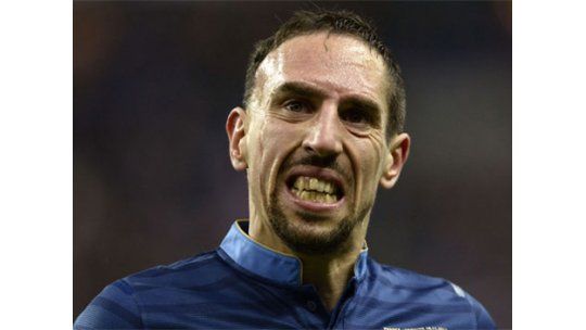 Otro soldado caído: Ribery a punto de perderse el Mundial