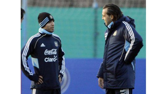 Periodista de Fox Sports mató a DT argentino: es un analfabeto