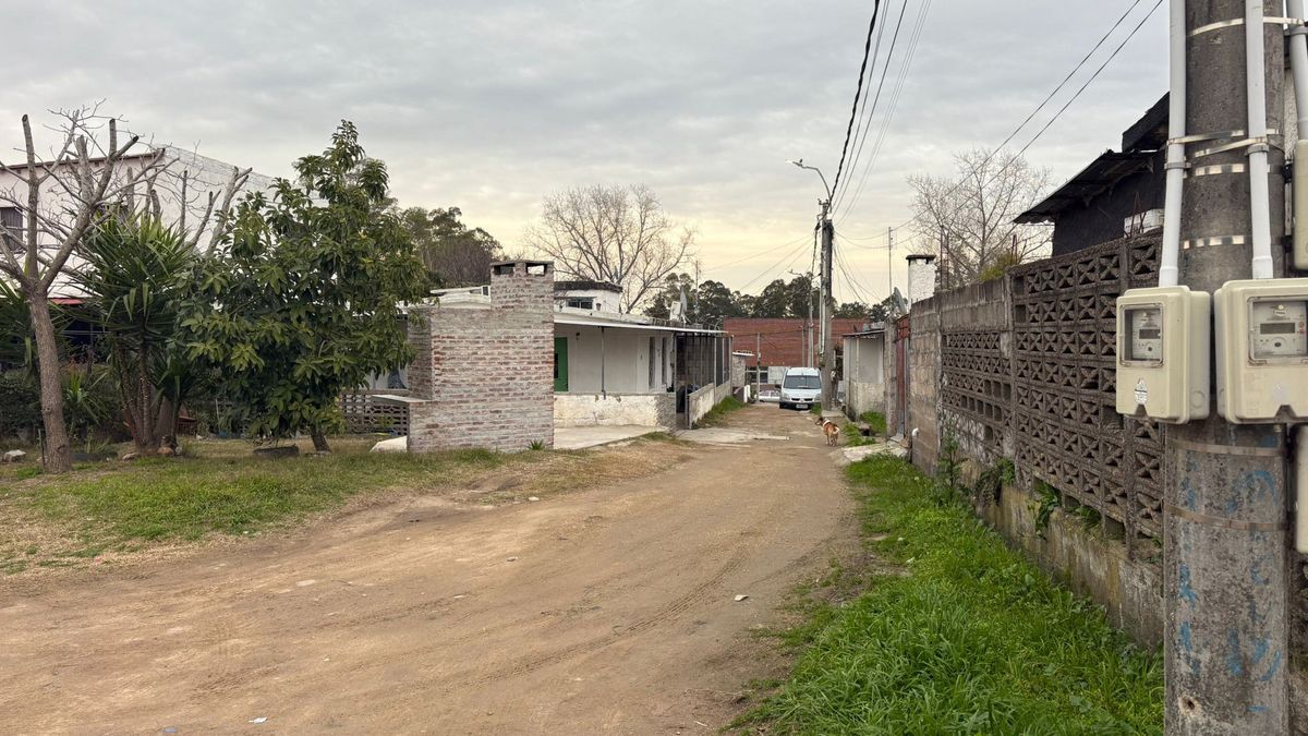 Mujer asesinada en Villa García fue alcanzada por un disparo al quedar atrapada en una balacera; iba con cuatro menores