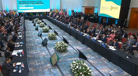 Presidente Lacalle Pou participa de la cumbre de la Celac en Buenos Aires