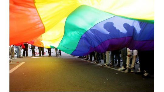 Francia aprobó el matrimonio homosexual