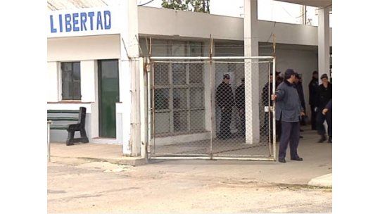 Investigarán a guardia cárceles que se negaron a realizar requisa