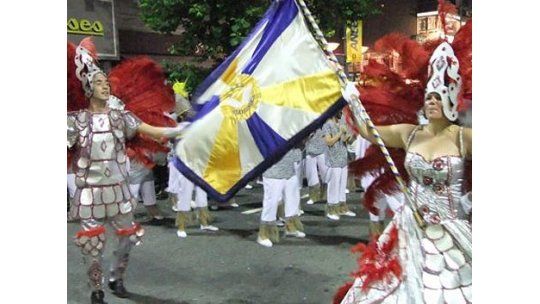 A las 20.30 comienza el desfile de escuelas de samba
