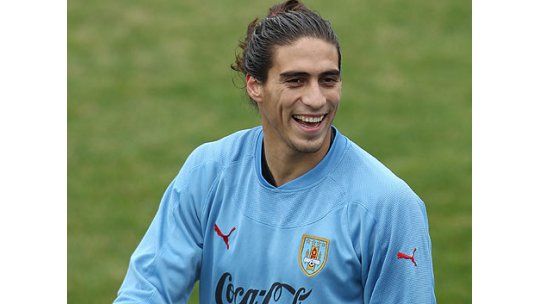 Cáceres: “Tengo para 40 días fuera de las canchas”