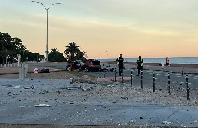 Siniestro de tránsito en la rambla del Parque Rodó. Foto: Eugenia Scognamiglio, Subrayado.