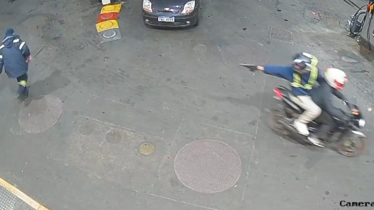 Está fuera de peligro el pistero baleado durante una rapiña en el Cerro, pese a que la bala le fracturó un hueso
