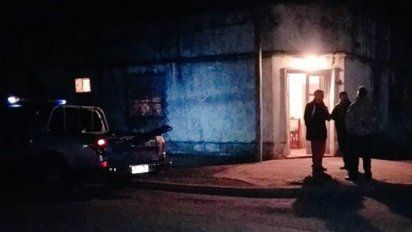 comerciante se trabo en lucha con un ladron y lo mato de un tiro