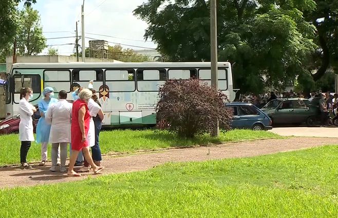 vacunatorio movil en sayago.jpg