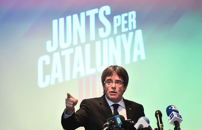 PUIGDEMONT-PRESIDENTE-CATALAN-ESTRADO-AFP.jpg