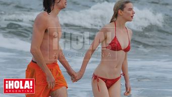 Taylor-Joy en la revista Hola!