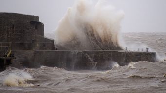 meteorologia actualizo las alertas; continuan los vientos fuertes y persistentes