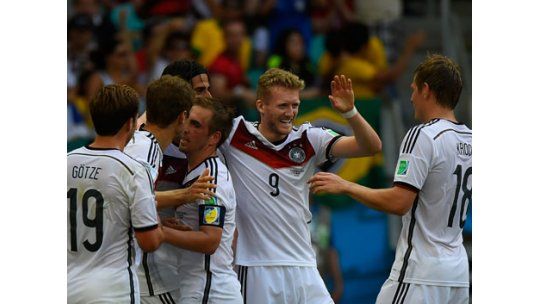 Alemania goleó 4-0 a Portugal y reafirma su aspiración al título