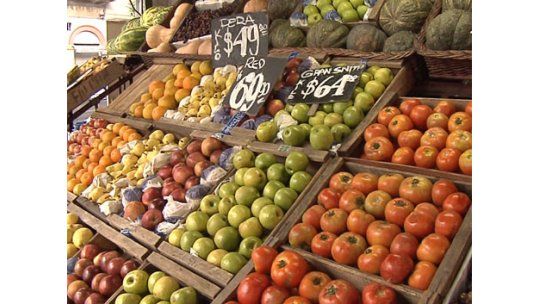 La canasta de frutas y hortalizas subió 37,5% en un año