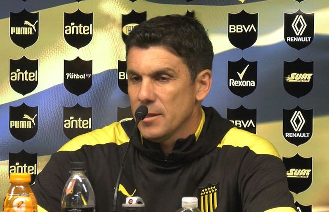 Larriera-Peñarol-campeón.jpg