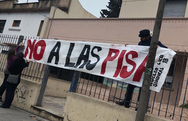 PRUEBAS-PISA-LICEO-18-OCUPADO.jpg