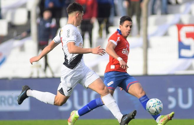 danubio nacional dante fernandez foco uy junio 2022 (2).jpeg