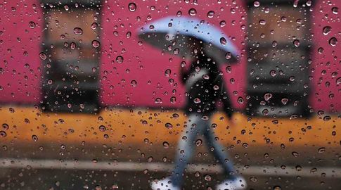 Inumet actualizó la doble alerta naranja y amarilla por tormentas fuertes y lluvias intensas