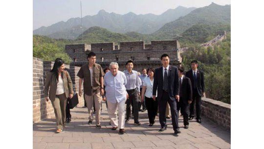 Uruguay debe decidir en un mes si se endeuda con China