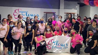 gimnasio de colon invita a participar de zumba rosa, actividad para concientizar sobre el cancer de mama