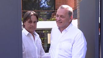 lacalle pou con delgado: me vino a dar un abrazo como amigo, siempre estamos juntos en estas