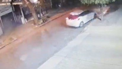 mujer denuncio que 4 hombres intentaron secuestrarla cuando volvia a su casa