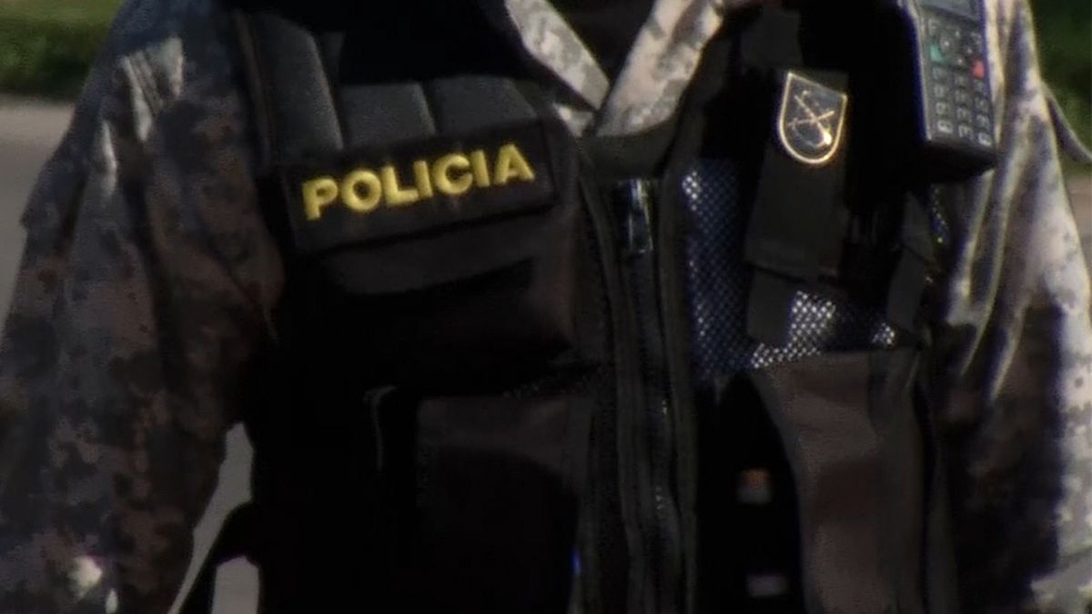 Policía de la Guardia Republicana hirió a un hombre que le quiso robar la moto tras amenazas con un arma de fuego