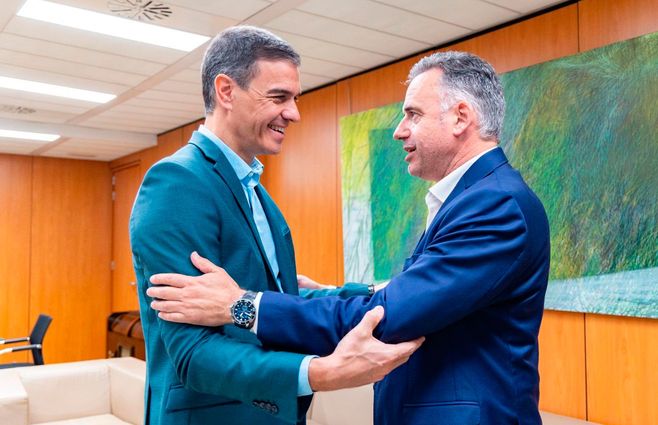 Pedro Sánchez y Yamandú Orsi.&nbsp;