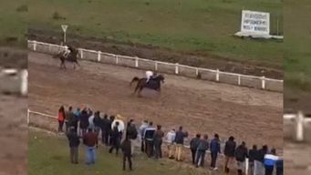 La carrera fue organizada por un privado en el hipódromo Viera y Benavidez de Mercedes.