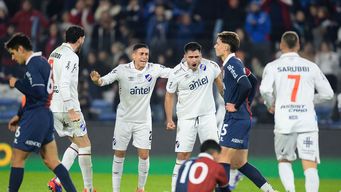 Maxi Gómez celebra el gol de Nacional ante Albion. Foto: FocoUy