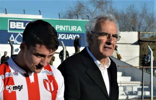 El entrenador Jorge Fossati volvió al fútbol uruguayo y en siete partidos puso a River en su primera final.