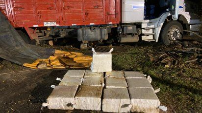 incautaron media tonelada de cocaina dentro de un camion; hay seis detenidos