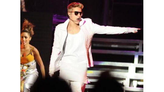 Justin Bieber suspendió recital en Buenos Aires por intoxicación