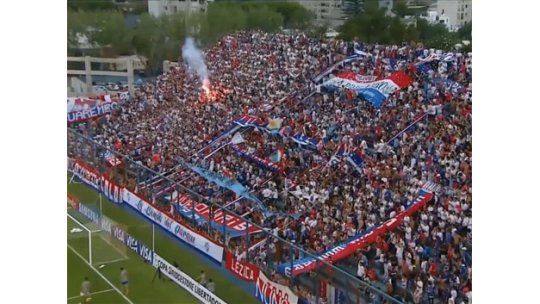 Nacional venció a Defensor Sporting 2 a 0 en el Parque Central