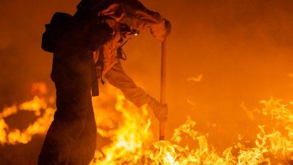 trump visita costa oeste donde hubo 31 muertos por incendios