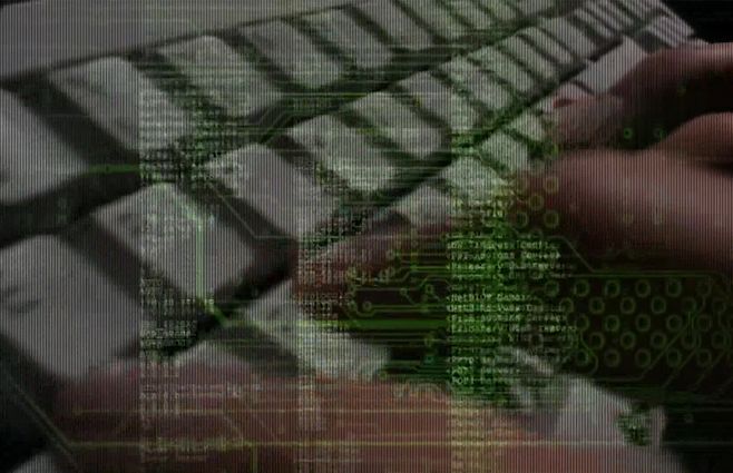 manos-computadora-ciberataque.jpg