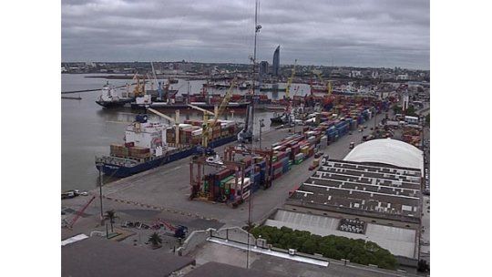 Registraron vientos de 109 km/h, el puerto de Montevideo cerrado