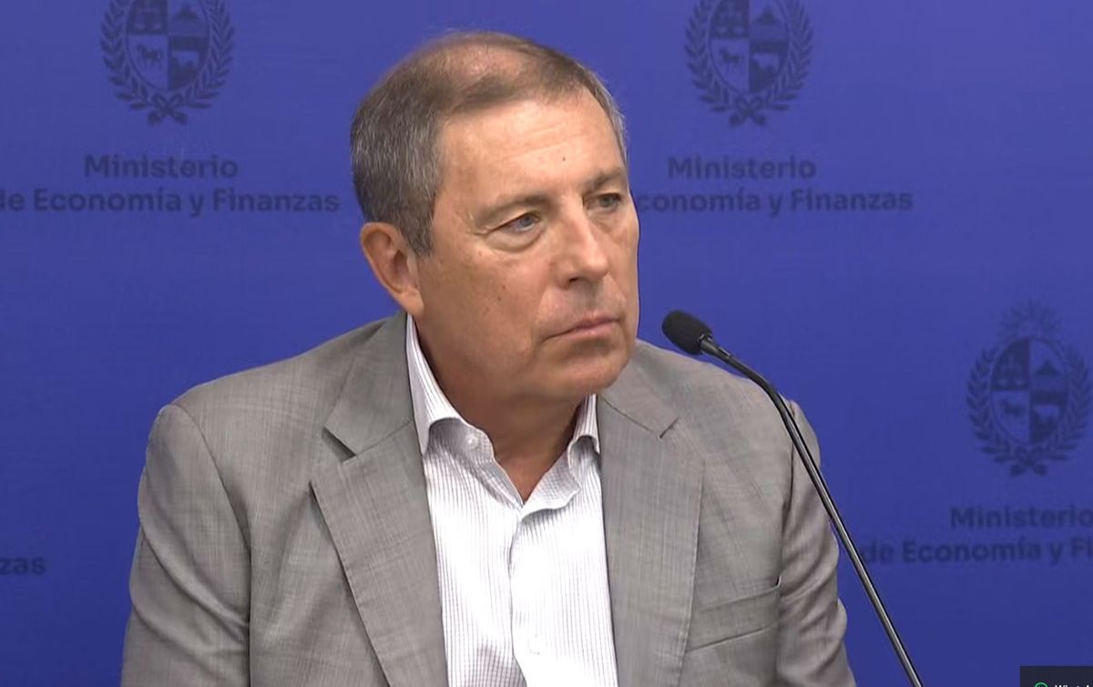 Oposición citará al ministro Gabriel Oddone al Senado por situación de la economía y cambios a las AFAP