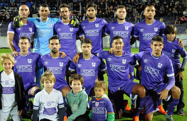 formacion defensor sp boston river.jpg