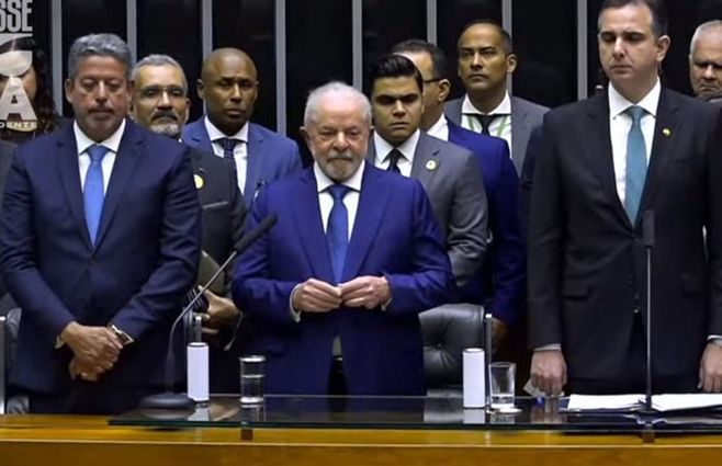 Brasil-asume-Lula.jpg