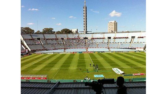 Clásico con bajas: tampoco juega Peralta por fiebre