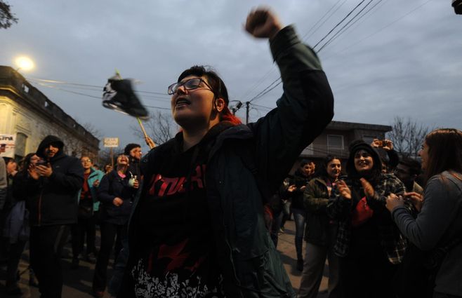 manifestaciones cerro educacion (3) federico gutierrez foco uy.jpeg